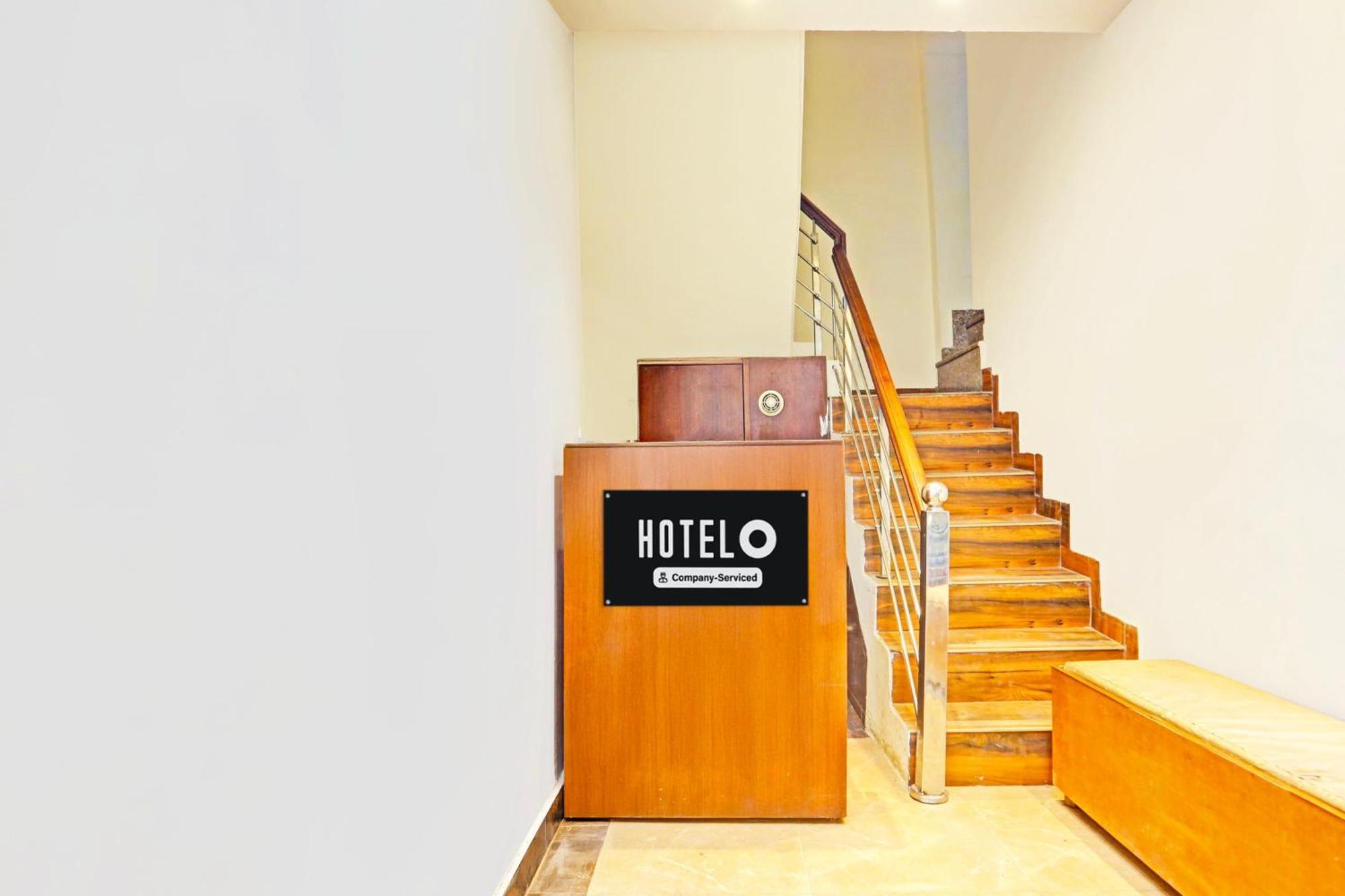 Super Hotel O Sector 45 Formerly Manyavar Chandigarh Exterior photo